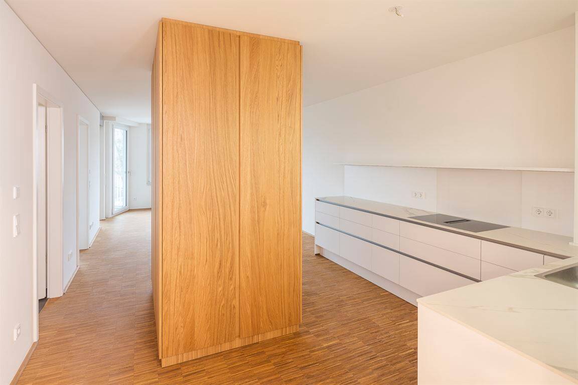 Gemütliche, großzügige 1-Zimmer-Wohnung in moderner Wohnanlage – München – Vorschaubild 4