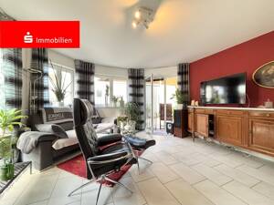 Moderne Maisonette-Wohnung mit eigenem kleinen Garten