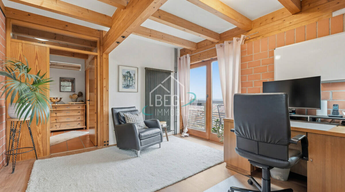 Großzügige Villa mit Einliegerwohnung, Pool und Panoramablick am Fuße der Achalm – Reutlingen – Vorschaubild 7