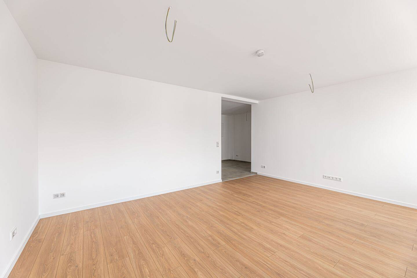Moderne 2-Zimmer-Wohnung mit Balkon & EBK in Fürth - Erstbezug nach Sanierung – Fürth – Vorschaubild 4