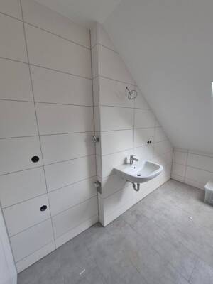 Frisch sanierte Wohnung sucht Nachmieter! – 90443 Nürnberg – Vorschaubild 5