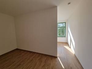 Moderne 5 Raum Familienwohung mit 2 Bädern, Balkon, Fubo-HZ und allen Annehmlichkeiten in der Oberstadt von Annaberg-B. – 9456 Annaberg-Buchholz – Vorschaubild 9