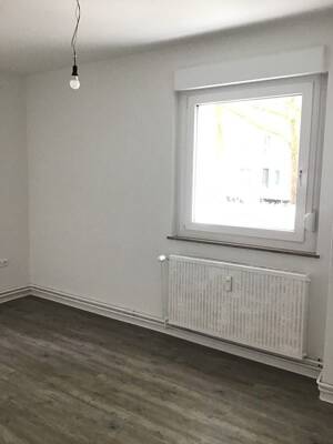 Hier findet jeder seinen Platz: ansprechende 3-Zi.-Wohnung – 33609 Bielefeld – Vorschaubild 3