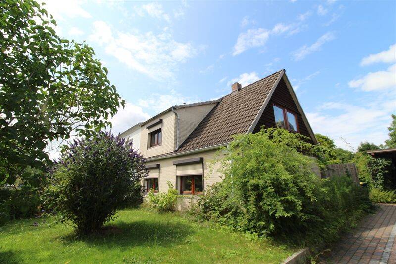 Familienidyll mit charmantem Innenhof - Doppelhaushälfte auf großen Grundstück in ruhiger Lage! – Ahrensburg – Vorschaubild 4