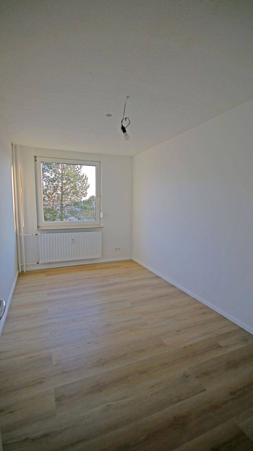 Helle 3-Zimmer-Wohnung mit großem Südbalkon – renoviert & top angebunden - Ulm-Böfingen – Ulm – Vorschaubild 2