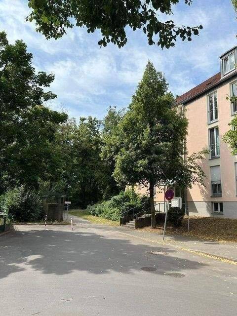 Sanierte 3-Zi-Whg im 1. OG in grüner + ruhiger Lage in Veltener Parkstadt