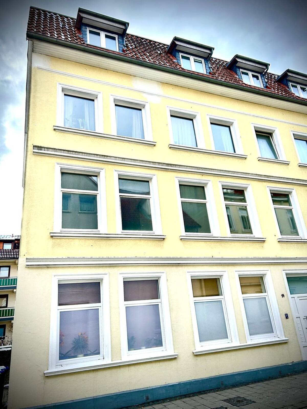 3-Zi-Altbau Hasseviertel Bergedorf Erstbezug nach Sanierung, gehobene Ausstattung – 21029 Hamburg – Bild 1 von 9