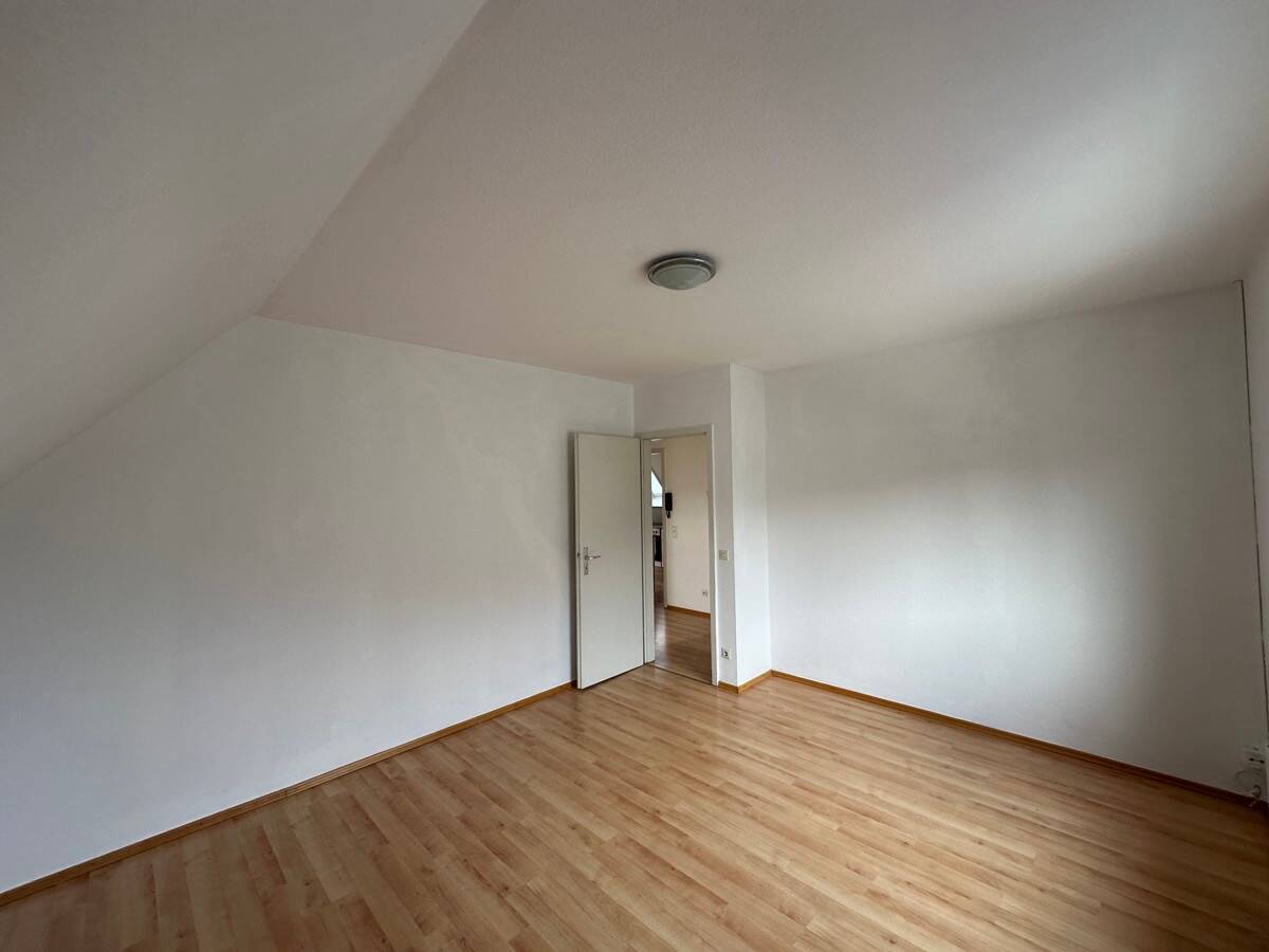 Zweifamilienhaus mit Einliegerwohnung für Kapitalanleger oder Eigennutzung – Dettingen unter Teck – Vorschaubild 5