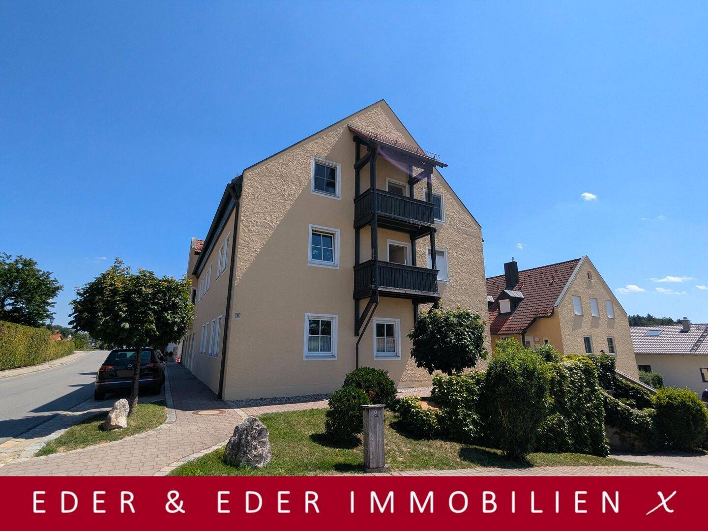 Helle, pfiffige 3-Zimmer-Maisonette-Wohnung über 3 Etagen mit Westbalkon im schönen Eiselfing!