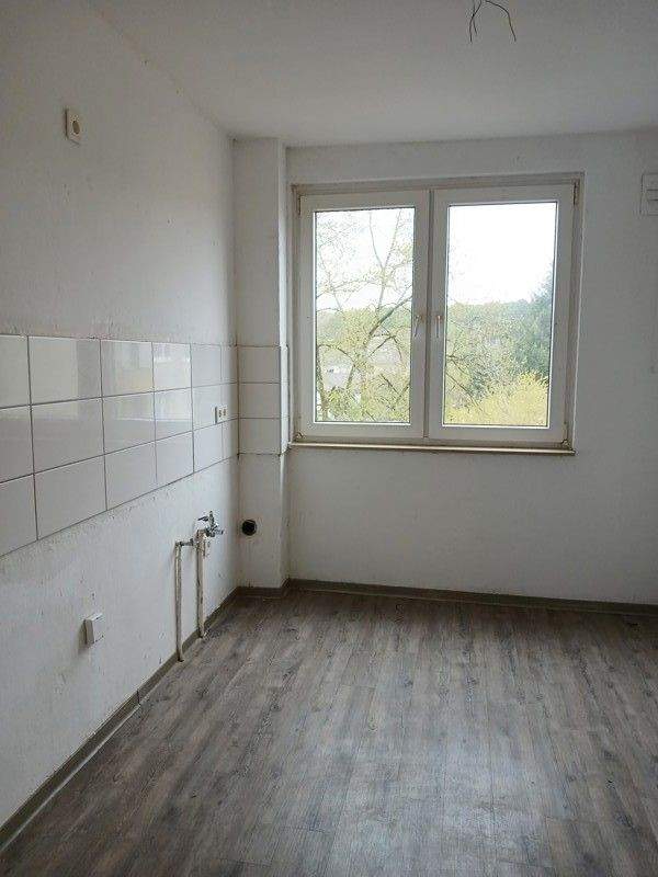 Modernisierte 3-Zimmer Wohnung mit Balkon in Bielefeld Sennestadt! – Bielefeld – Vorschaubild 2