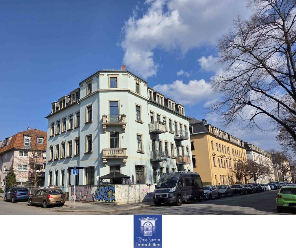 Helle 2-Zimmer-Wohnung mit Balkon mit grüner Aussicht als attraktive Anlage