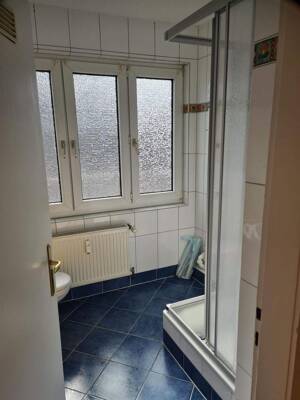 renovierte 3,5 Z. Wohnung mit 2x Balkon und Einbauküche – 47226 Duisburg – Vorschaubild 9