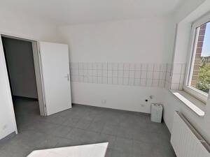 Großzügiges Raumwunder: Lichtdurchflutete 2-Zimmer-Wohnung mit Balkon in Paderborn-Dahl – 33100 Paderborn – Vorschaubild 6