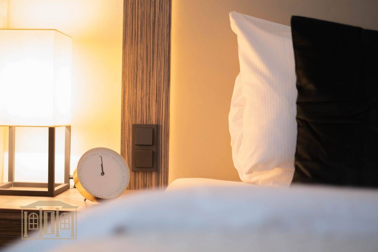 Fully Furnished / All-in: Exklusives Art-Apartment in Düsseldorf-Stadtmitte – Düsseldorf – Vorschaubild 3