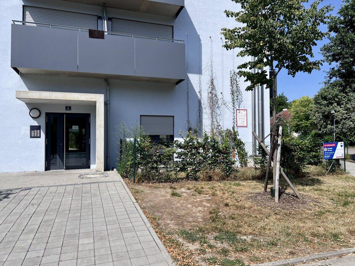 2-Zimmer Appartement in Uni-Nähe! – Regensburg – Vorschaubild 2