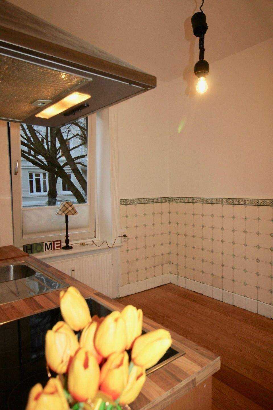 freie Eigentumswohnung - 1 OG - zauberhaft - Dielen Stuck - kleine Dachterrasse - bezugsfertig – Hamburg – Vorschaubild 7