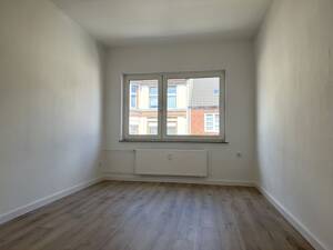 Mehr Schalke geht nicht! Frisch renovierte 2-Zimmer-Wohnung ab sofort in Schalke, ca. 58 m² – 45881 Gelsenkirchen – Vorschaubild 3
