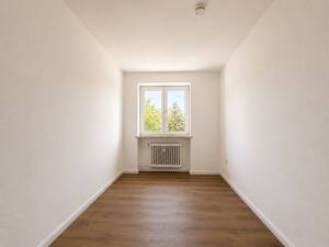 AIGNER - Helle 3-Zimmer-Dachgeschosswohnung in beliebter Lage Moosachs – 80992 München – Vorschaubild 5