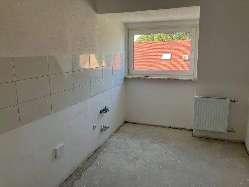 Das Glück hat ein Zuhause: praktische 3-Zi.-DG – Gelsenkirchen – Vorschaubild 3