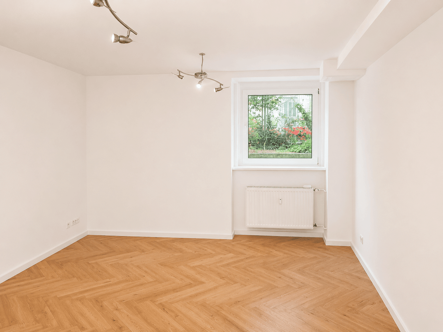 WG-Zimmer!!! im Erstbezug - frisch saniert, ca. 15 m², mod. Bad mit Regendusche, ab sofort frei – Berlin – Bild 1 von 4