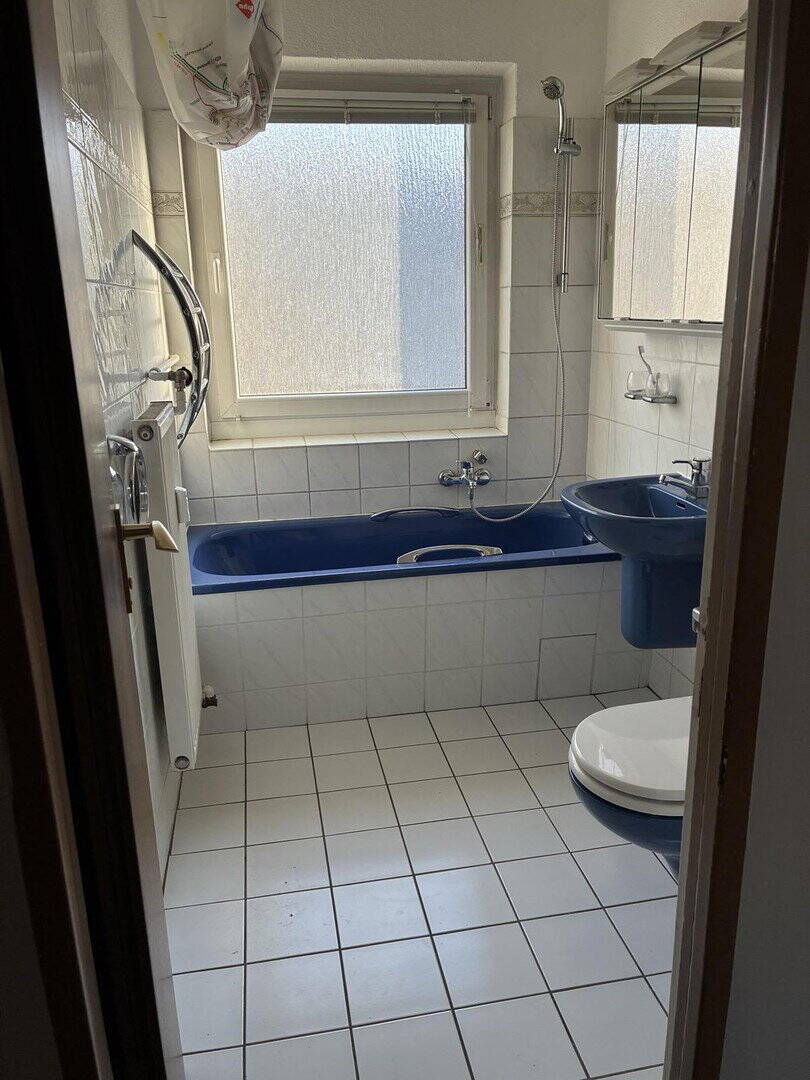 Unvermietete helle 2-Zimmer-Wohnung im 3. OG mit Balkon und PKW-Stellplatz in Steglitz zu verkaufen – Berlin – Vorschaubild 5