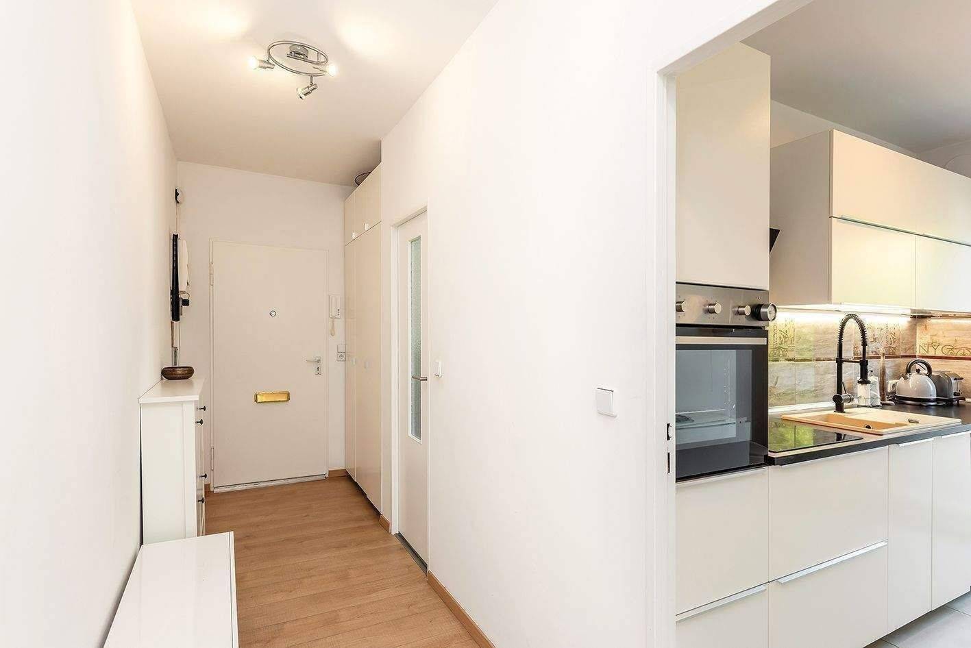 Bezugsfreie 2 Zimmer Doppelbalkon Wohnung provisionsfrei dicht Kudamm zu verkaufen – Berlin – Vorschaubild 9