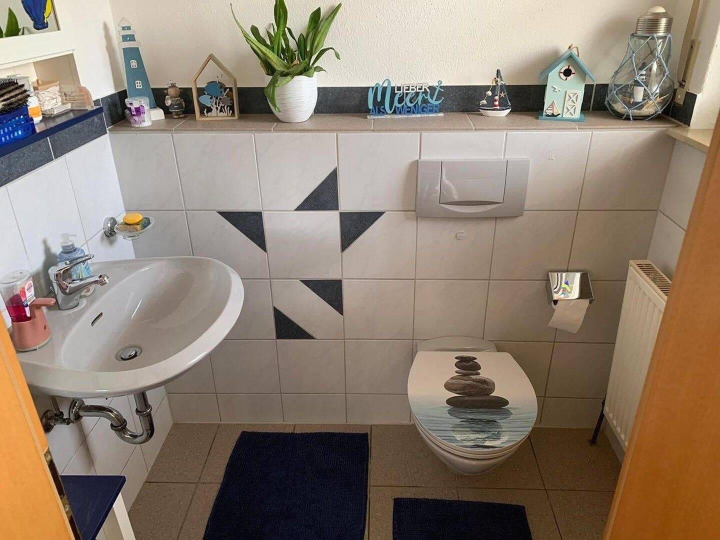 Schöne DHH am Ortsrand mit unverbautem Blick // 147qm Wohnfläche / 7 Zimmer / Einziehen & Wohlfühlen – Itzgrund – Vorschaubild 6