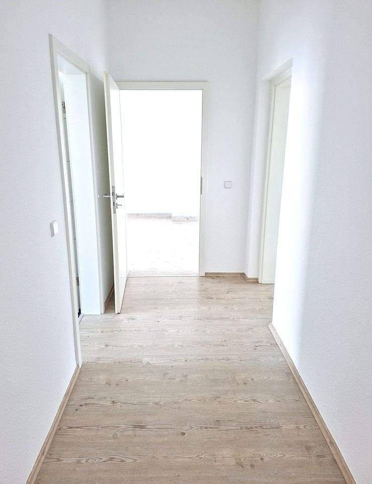 !! 2-Zimmer-Wohnung mit Balkon und PKW-Stellplatz im Lutherviertel !! – Chemnitz – Vorschaubild 6