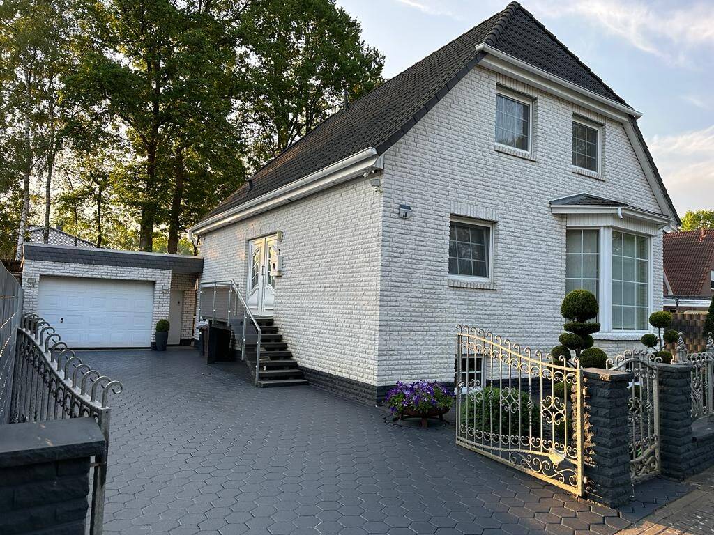 Lichtdurchflutetes, geräumiges Haus in begehrter Lage von Hannover – Hannover – Bild 1 von 9