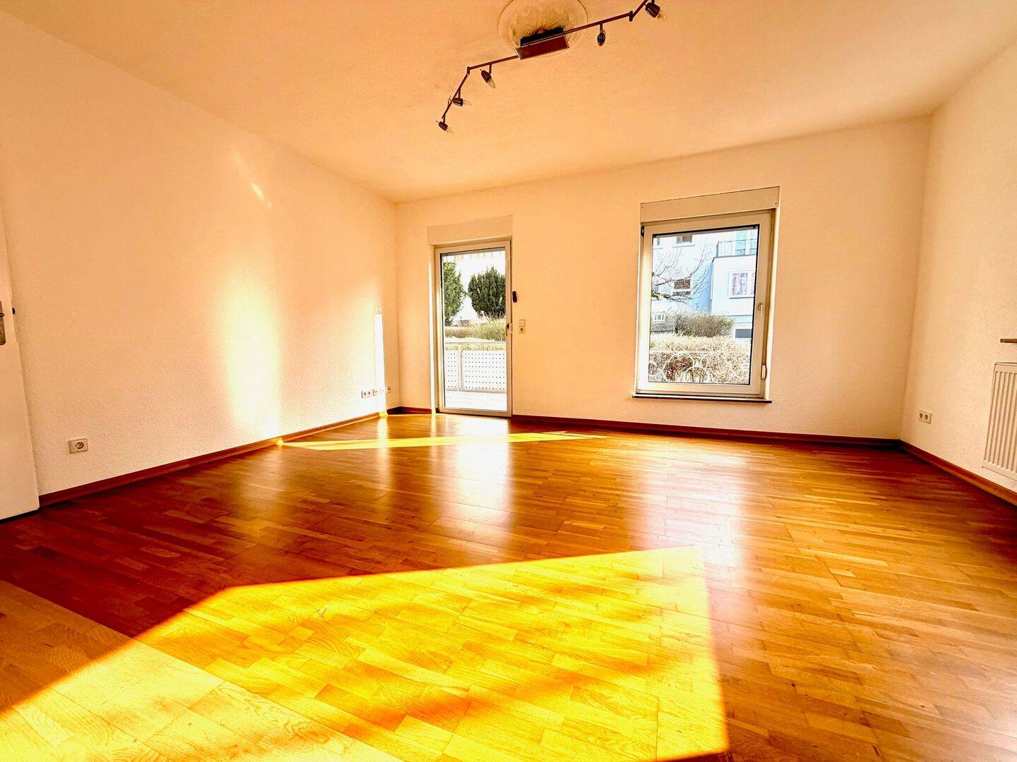 Als Anlage: schöne 4 Zimmer Hochparterre Wohnung mit Garage in S- Bad Cannstatt – Stuttgart – Vorschaubild 6