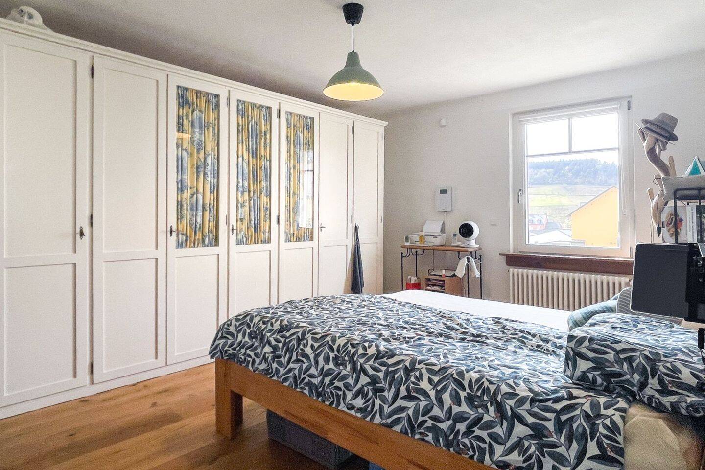 Detzem: Stilvoll modernisiertes Einfamilienhaus mit schönem Garten und Stellplätzen – Detzem – Vorschaubild 9