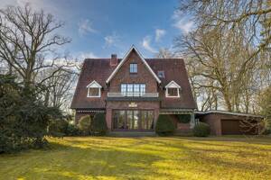 Herrschaftliche Rotklinker-Villa auf einzigartigem Grundstück direkt am Alsterlauf – 22395 Hamburg – Vorschaubild 2