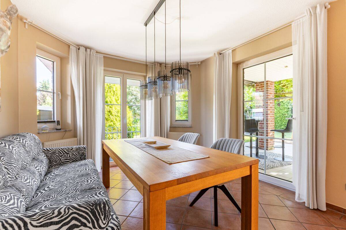 Modernes Einfamilienhaus mit Einliegerwohnung & Traumgarten in ruhiger Einfamilienhaus-Wohnlage – Greven – Vorschaubild 7