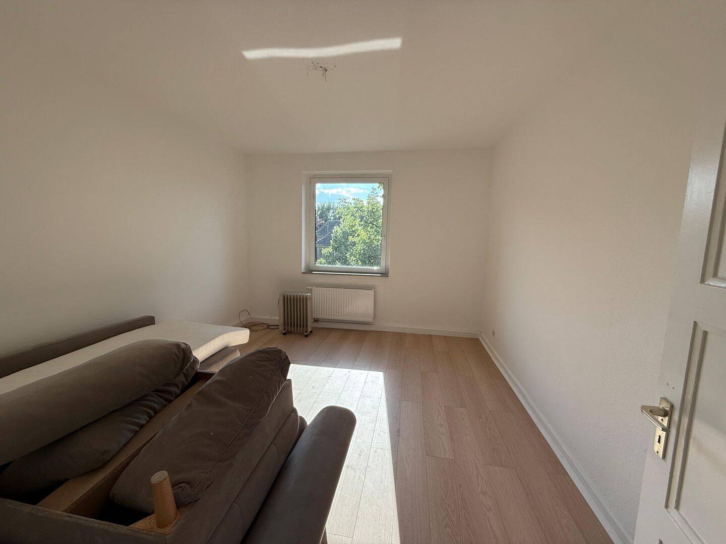 Wohnung im 2. OG rechts – Düsseldorf – Vorschaubild 2