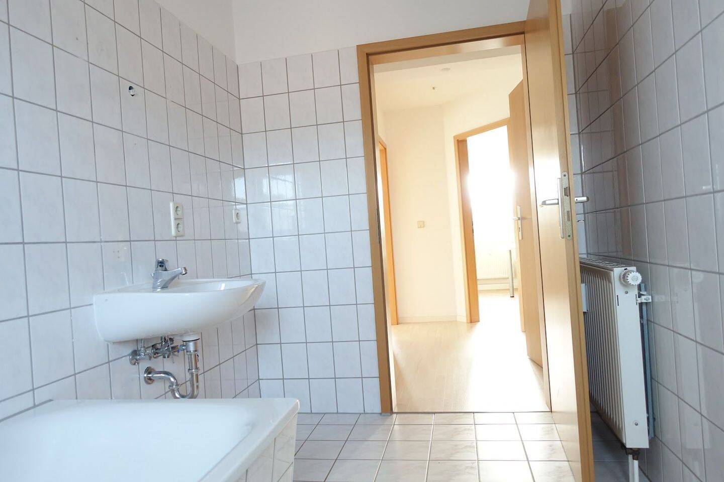 2-Zimmer-Wohnung mit Balkon und Wanne – Chemnitz – Vorschaubild 5