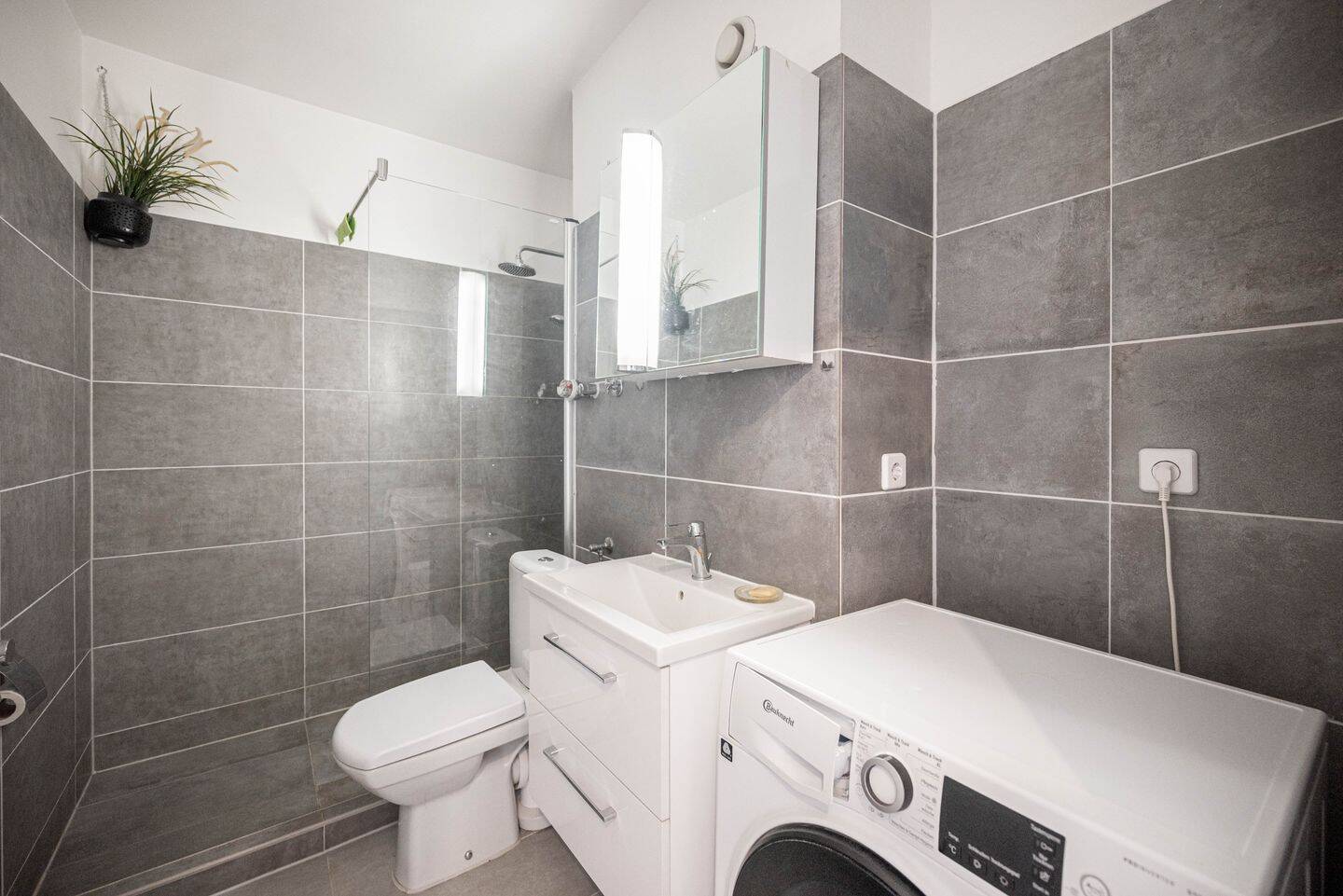 ?? Fußläufig zum Lietzensee - sensationelles 1 Zimmer Studio mit sonnigen West Balkon und Aufzug – Berlin – Vorschaubild 5