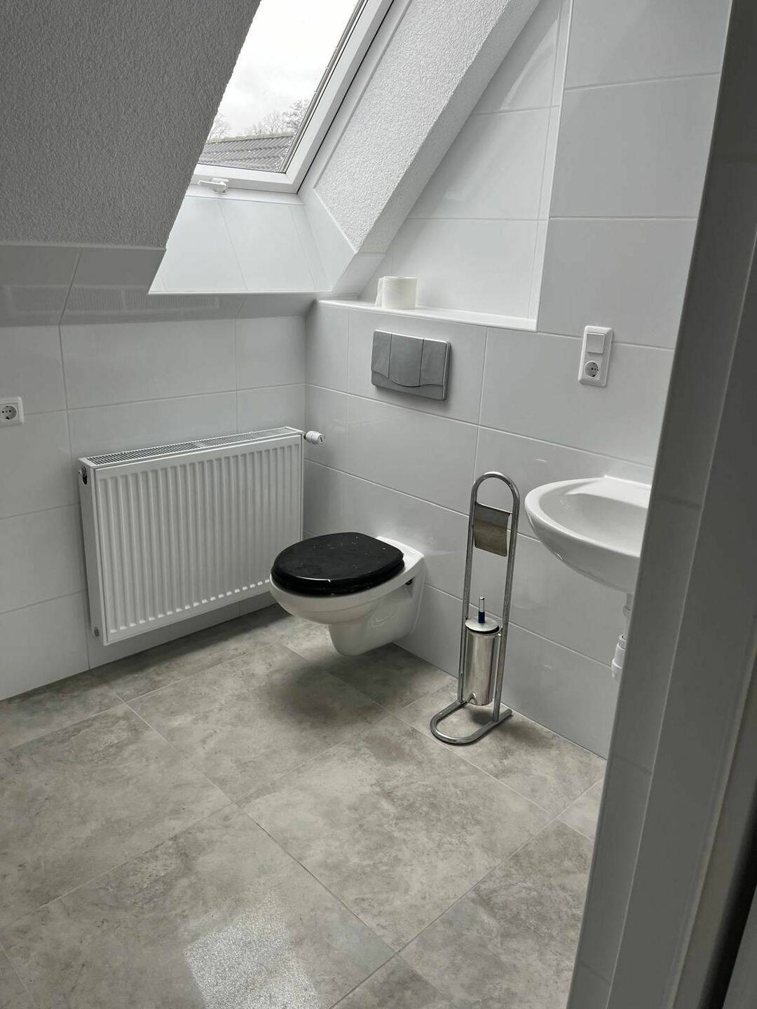 Attraktives, renoviertes Mehrfamilienhaus mit drei modernen Wohnungen. – Oderwitz – Vorschaubild 6