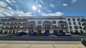 MODERNE 5-ZIMMERWOHNUNG MIT SÜD-WEST-BALKON UND PLATZ FÜR DIE GANZE FAMILIE – 90763 Fürth – Vorschaubild 6