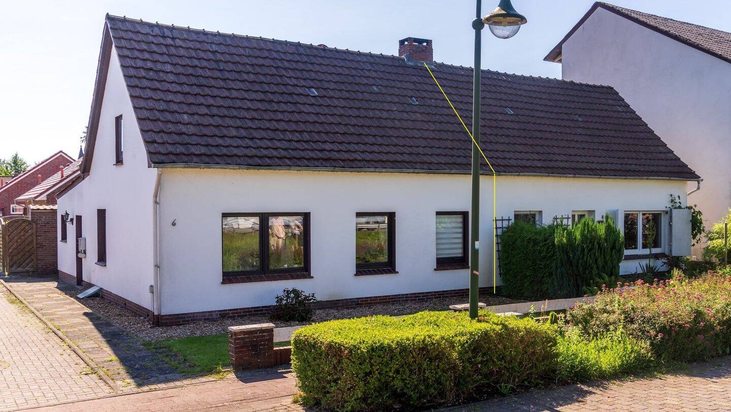 Handwerker aufgepasst: Gemütliche Doppelhaushälfte im Kern von Augustfehn – Apen – Vorschaubild 2