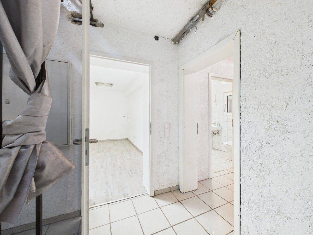 Wohnen und Arbeiten unter einem Dach mit großer Garage zum Kauf in Partenheim – Partenheim – Vorschaubild 5