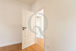 Hochwertig modernisierte, bezugsfreie 2-Zimmer-Wohnung mit Balkon & Grünblick – 13403 Berlin – Vorschaubild 4