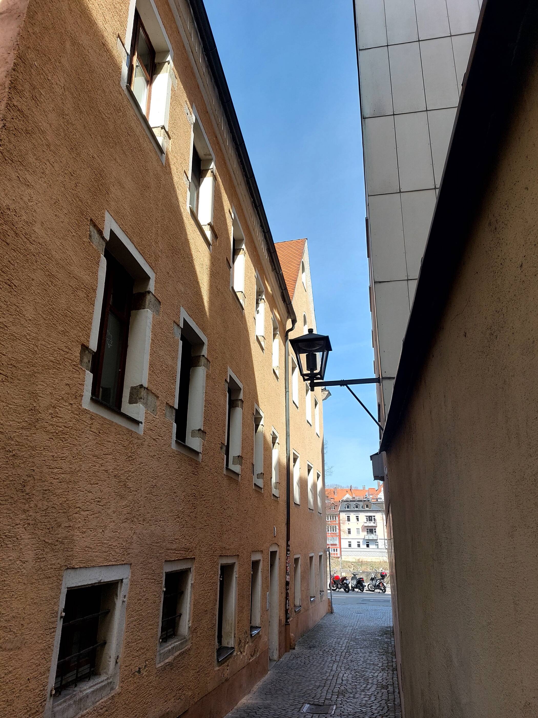Charmante Wohnung mit Blick auf die Donau und die Steinerne Brücke – Regensburg – Vorschaubild 3