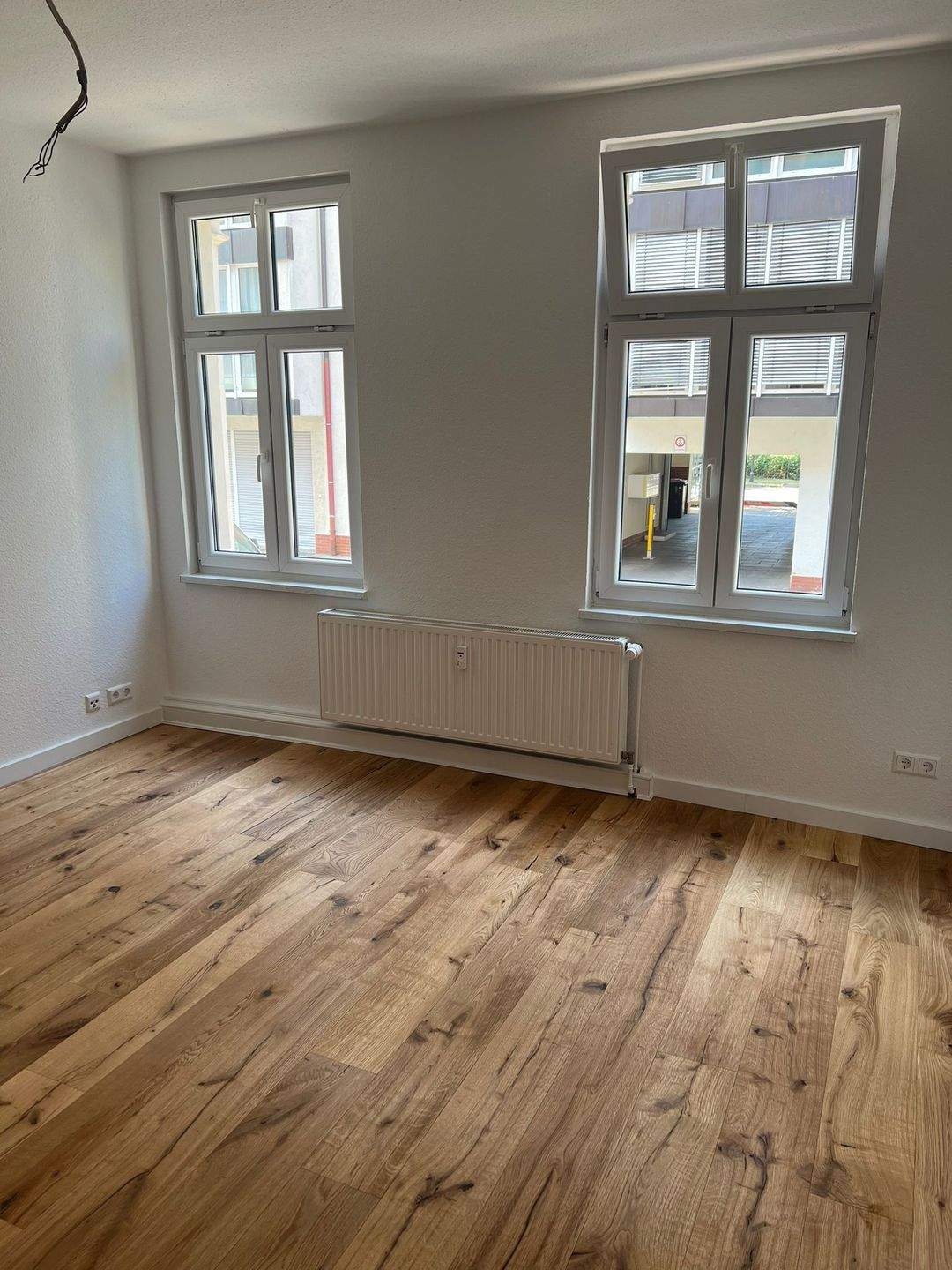 ***2 Zi. WE, Parkettboden, Terrasse, Tageslichbad mit Wanne, etc.*** – Leipzig – Vorschaubild 2