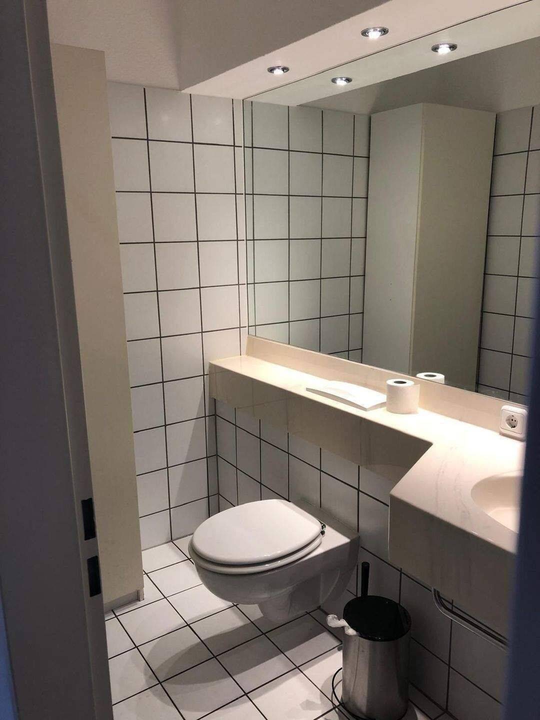 *** Großzügiges 3 Raum-Wohn/Büro am Rheinpark D-Golzheim*** – Düsseldorf – Vorschaubild 7