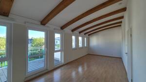 Elegante 2 Zimmer Dachgeschoß Wohnung in Obermenzing – 81247 München – Vorschaubild 6