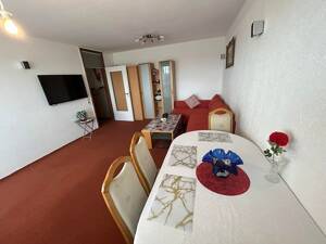 Mietwohnung Offenbach Zentrum möbliert nur für Frauen 790€ warm – 63065 Offenbach am Main – Vorschaubild 2