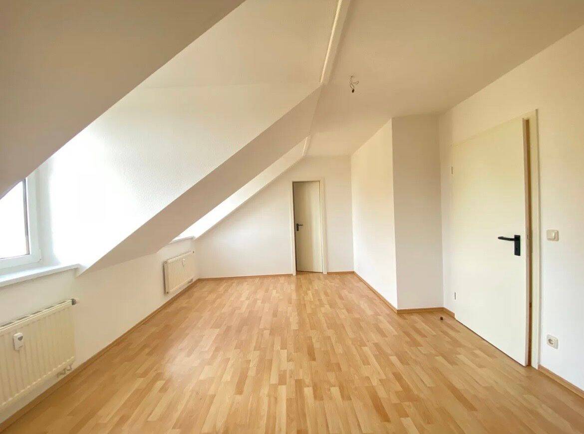 Zentrumsnahe Dachgeschosswohnung ab 01.07.2026 – Leipzig – Vorschaubild 4