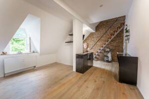 **RESERVIERT** Altbaujuwel mit nachhaltigem Ertrag - Vollvermietetes Mehrfamilienhaus mit 6 WE – 40625 Düsseldorf – Vorschaubild 3