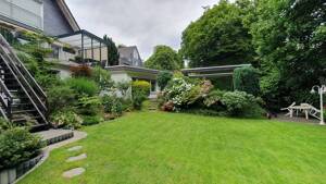 Freistehendes Einfamilienhaus mit Einliegerwohnung, Pool und großem Garten in Remscheid Süd – 42859 Remscheid – Vorschaubild 7