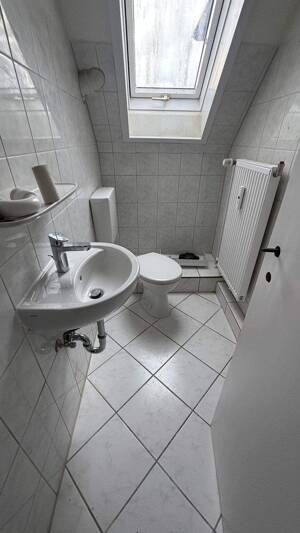 Wohnen auf der Altstadtinsel - Renovierte 3 Zimmerdachgeschosswohnung in der Beckergrube – 23552 Lübeck – Vorschaubild 3
